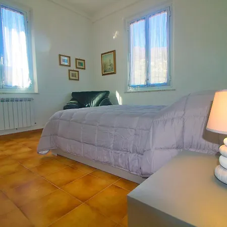 Holiday home Papapeo La Spezia